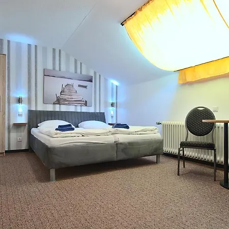 Alte Poststation 3* أوفيرات