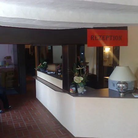 Alte Poststation أوفيرات